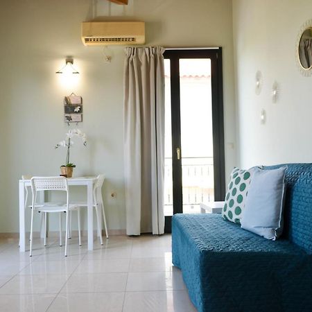 Sunny Corner Каламата Екстериор снимка